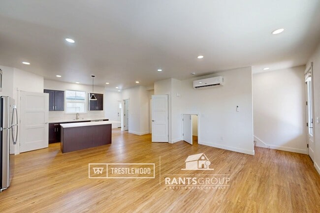 Building Photo - Modern Home in Trestlewood – Where Comfort Meets Community!