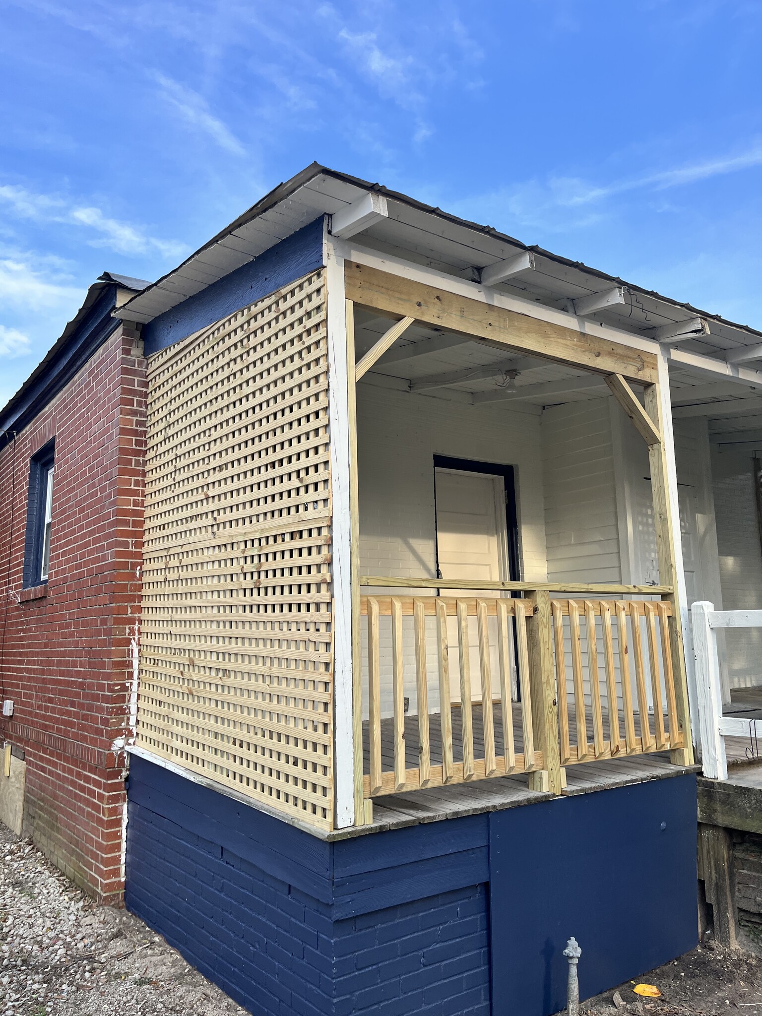 Building Photo - 1906 Carolina Beach Rd