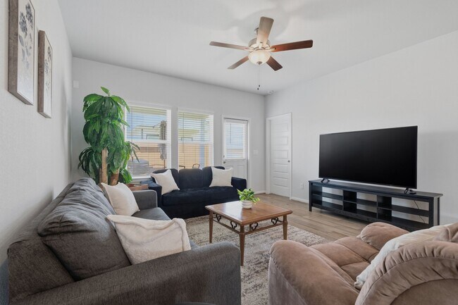 Building Photo - 8320 Bristlecone Pne Wy