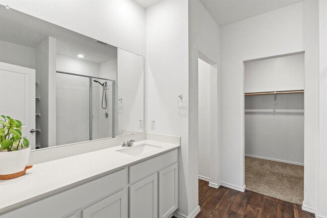 Building Photo - 12404 Silversmith Ln