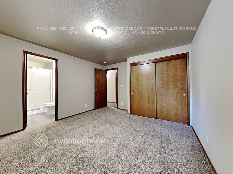 Building Photo - 19401 78th St E