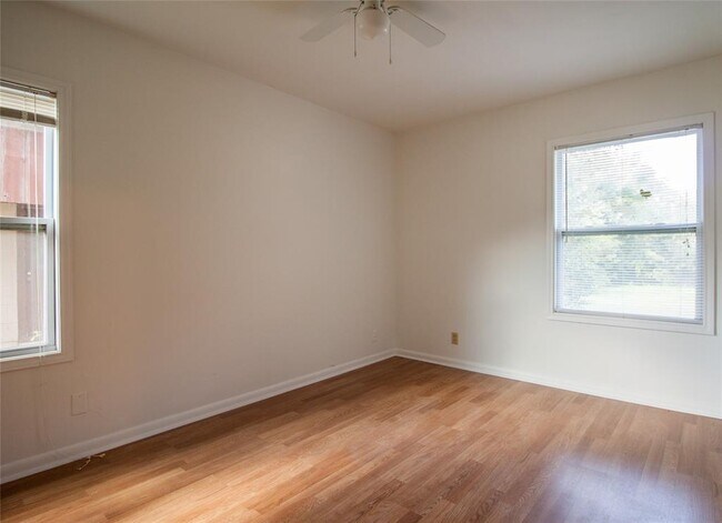 Building Photo - 8406 Burrell Dr