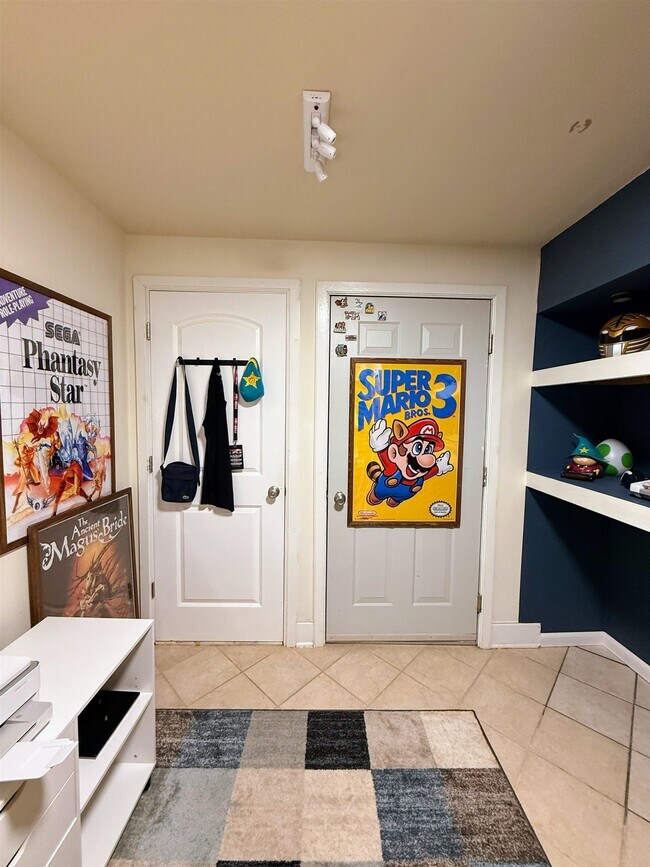 Building Photo - 8 Carroll Pl