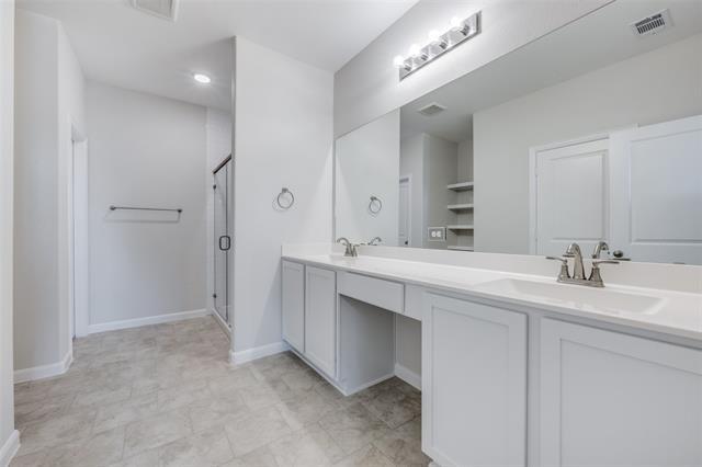 Building Photo - 4013 Bluestem Blvd