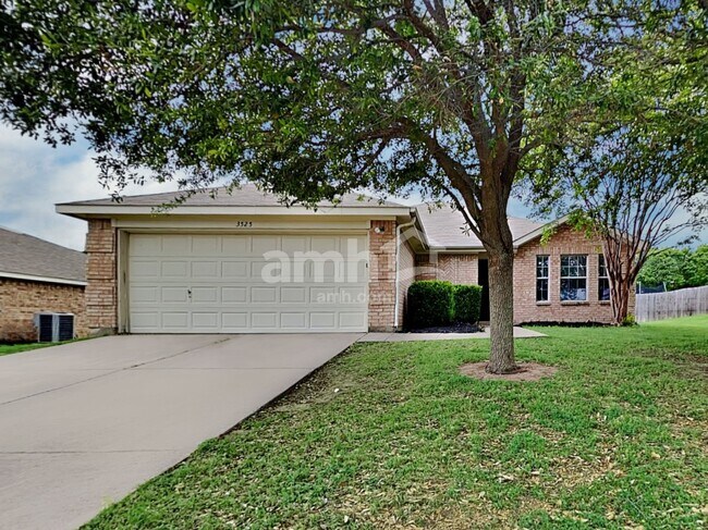 Primary Photo - 3525 Beatriz Dr