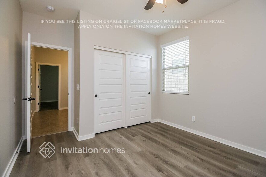 Building Photo - 35997 N Urika Dr