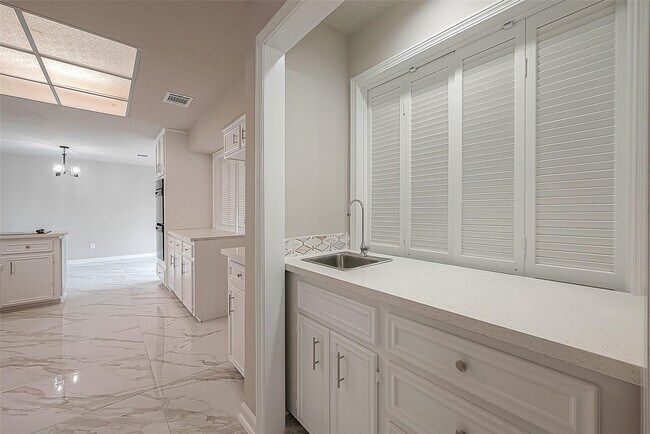 Building Photo - 10811 Villa Lea Ln