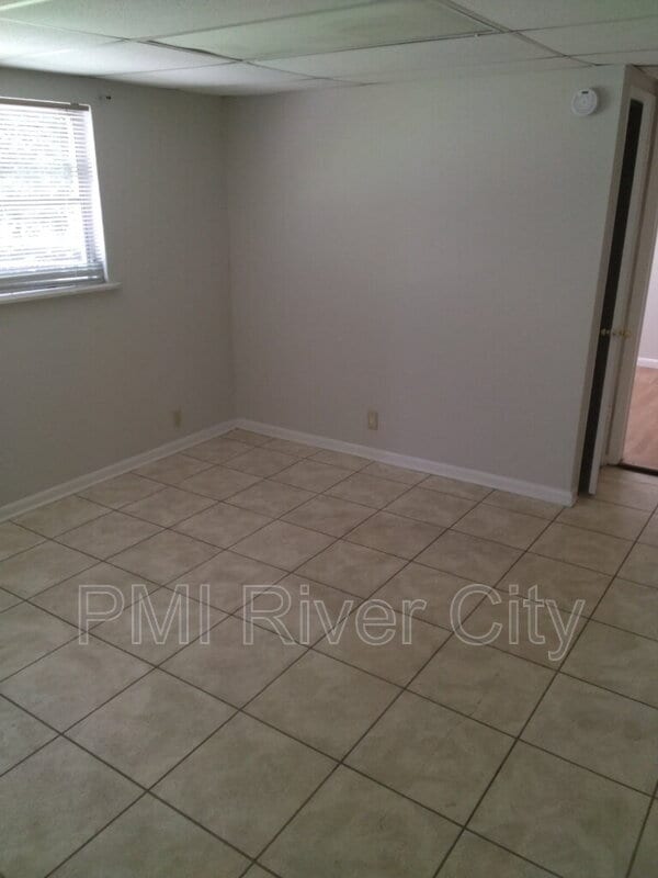Building Photo - 2527 Emily Ln