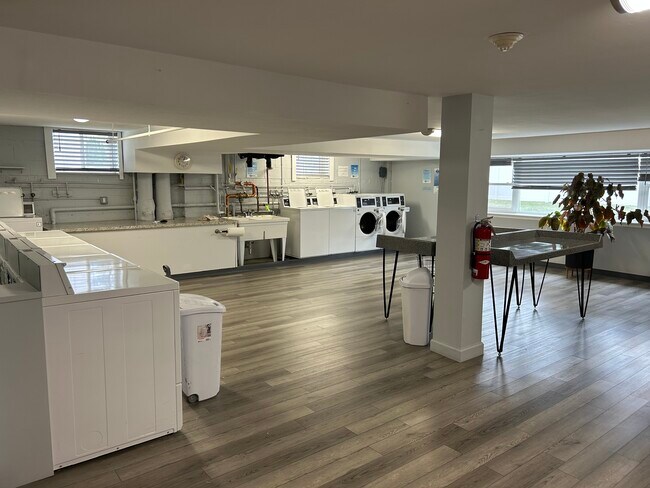 Super clean laundry room - 893 Farmington Ave