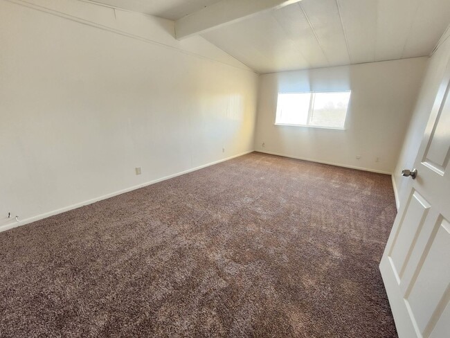 Building Photo - Newly Renovated Home in 29 Palms!
