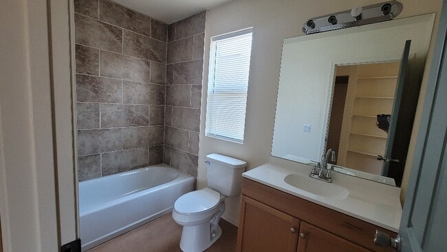 Building Photo - 1490 Tonto Dr