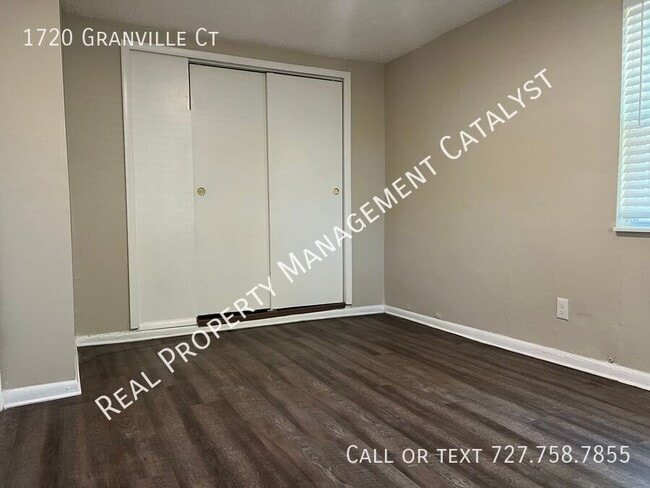 Building Photo - 1720 Granville Ct S