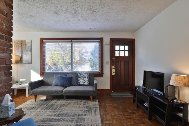 Building Photo - 1314 Michigan Ave