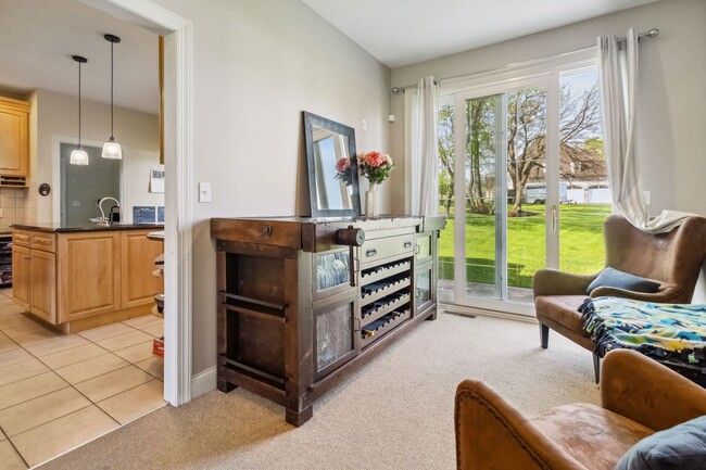 Building Photo - Effortless Charm in Over 3,000 Sq Ft of Li...