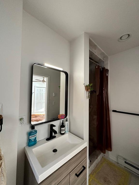 Building Photo - 117 Seven Hills Lake Dr