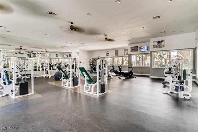 Building Photo - 9050 W Warm Springs Rd