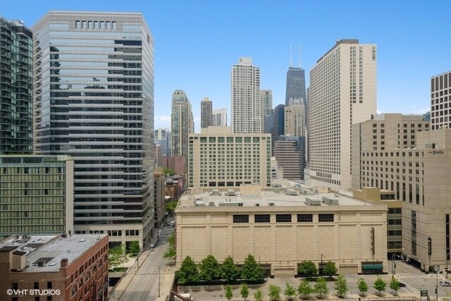 Building Photo - 403 N Wabash Ave