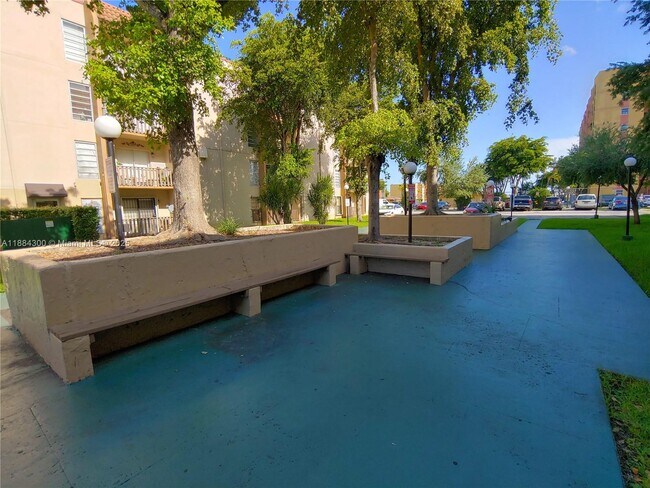 Building Photo - 4715 NW 7th St