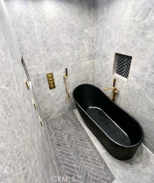 Building Photo - 22020 Viscanio Rd