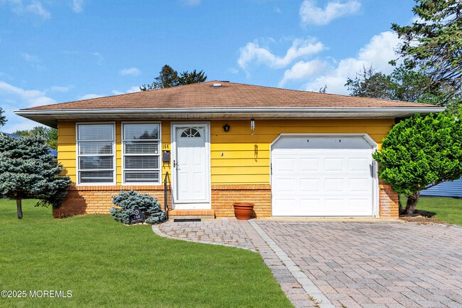 Primary Photo - 164 Charlotteville Dr S