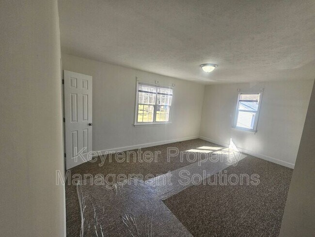 Building Photo - 3891 Churchville Ave