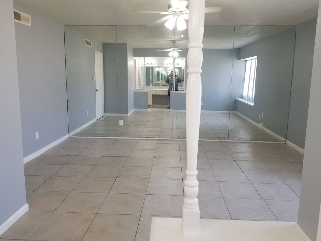 Building Photo - 8806 Trailridge Forest Dr