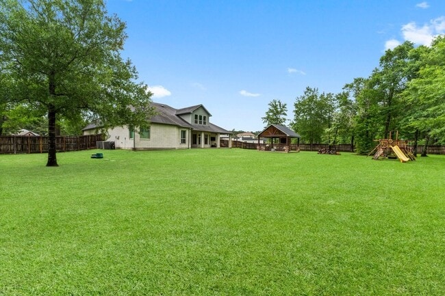 Building Photo - 5006 Newport Ct