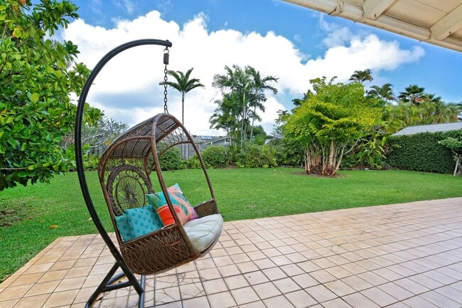 Building Photo - Spacious 3-bedroom, 2 bath home in Kailua