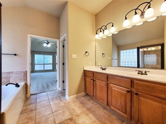 Building Photo - 2506 Mancuso Bend