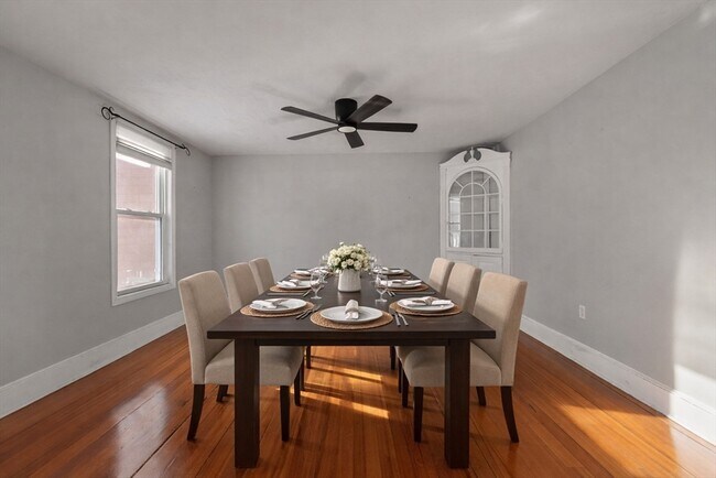 Building Photo - 12 Wright St