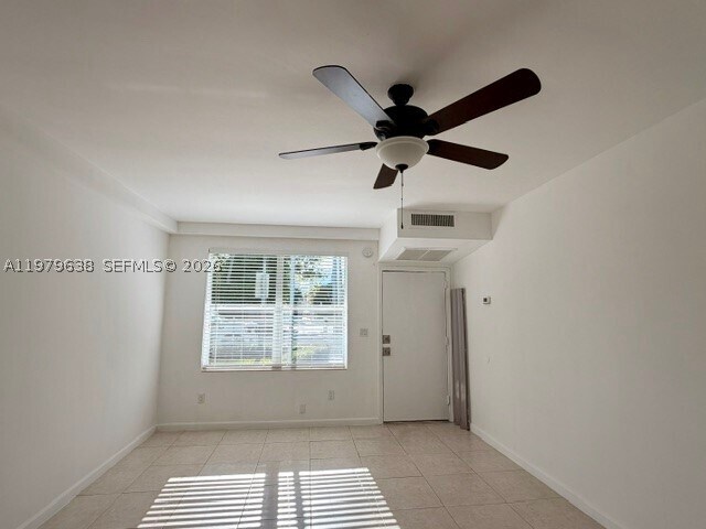 Building Photo - 2445 Lake Pancoast Dr