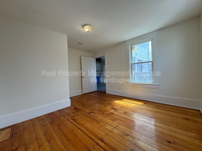 Building Photo - 36 Timson St