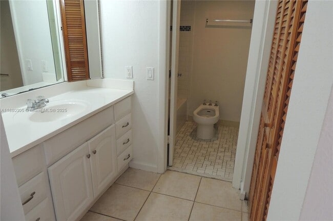 Building Photo - 10104 NW 41st St