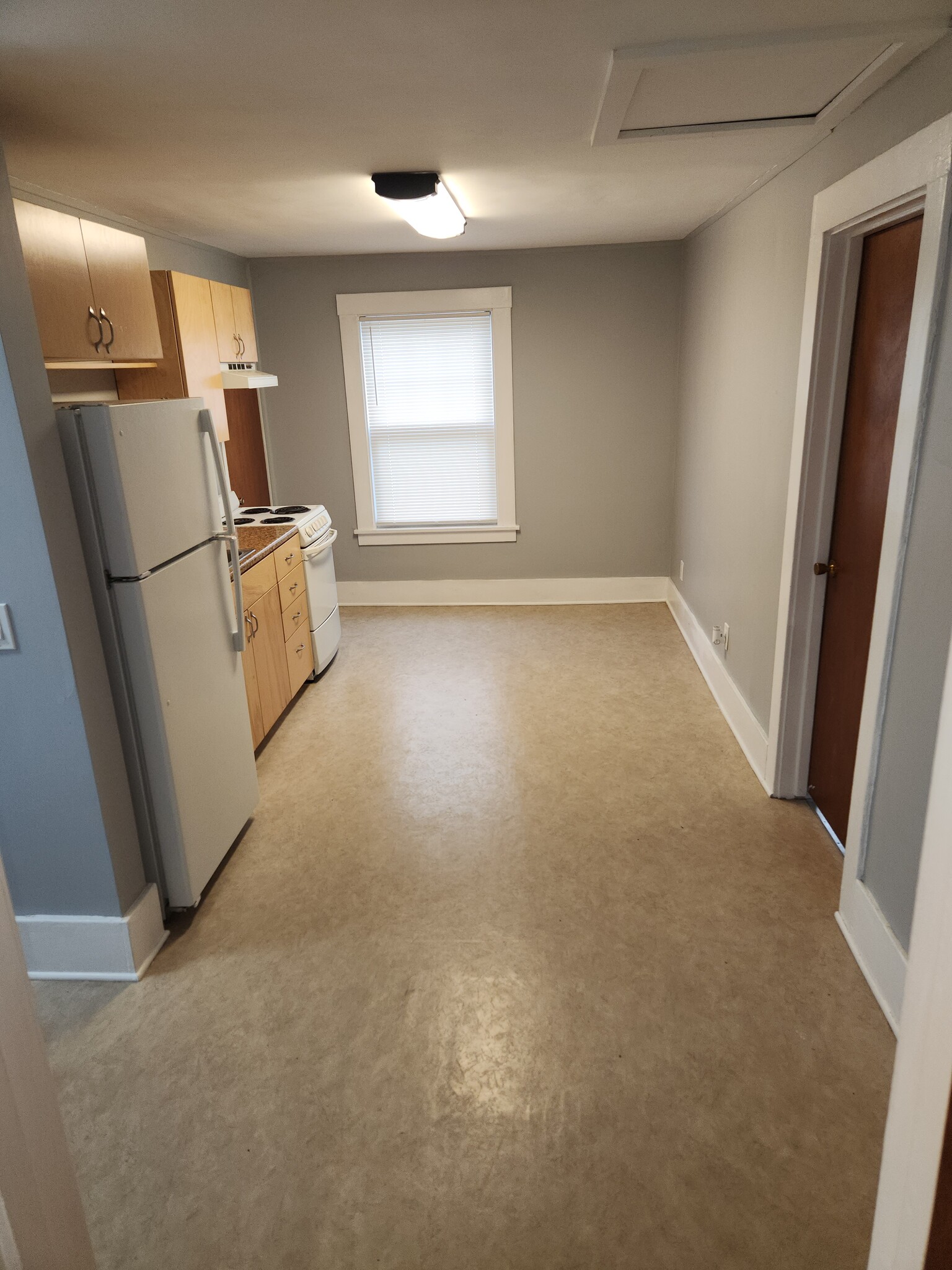 Building Photo - 64 Tryon Park