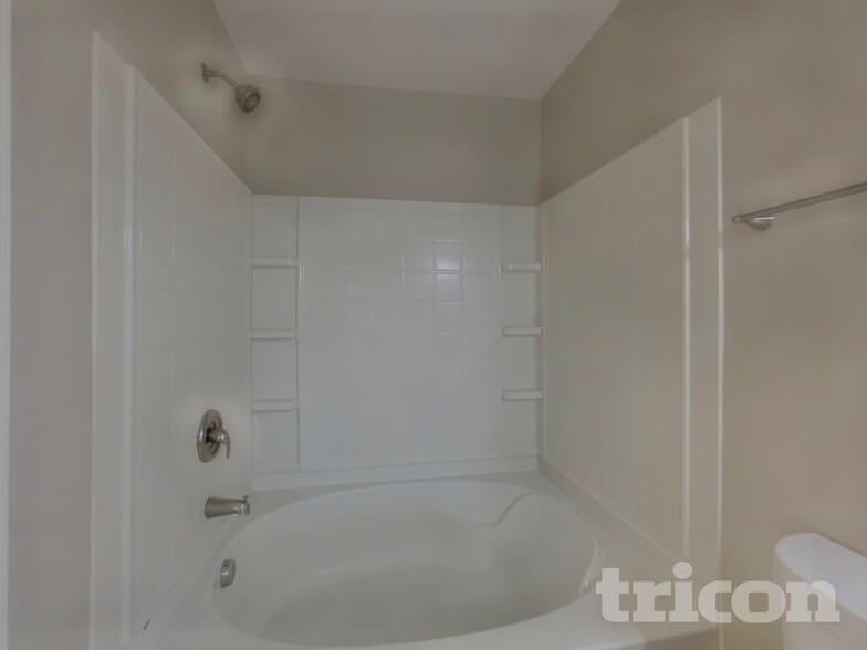 Building Photo - 6826 Squirrels Foot Ct