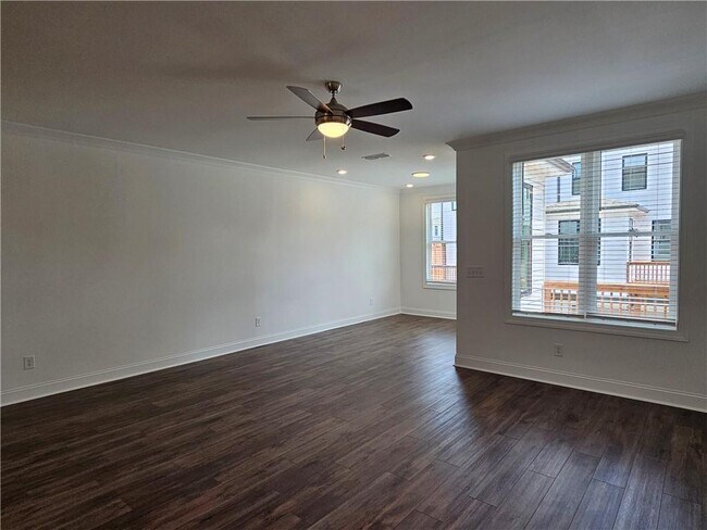 Building Photo - 502 Healy Dr