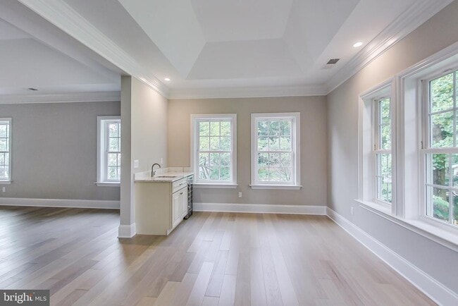 Building Photo - 3104 Sleepy Hollow Rd