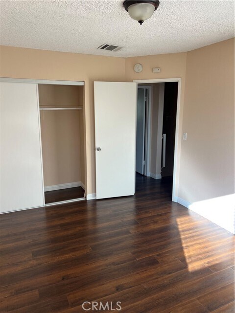 Building Photo - 4935 Sereno Dr