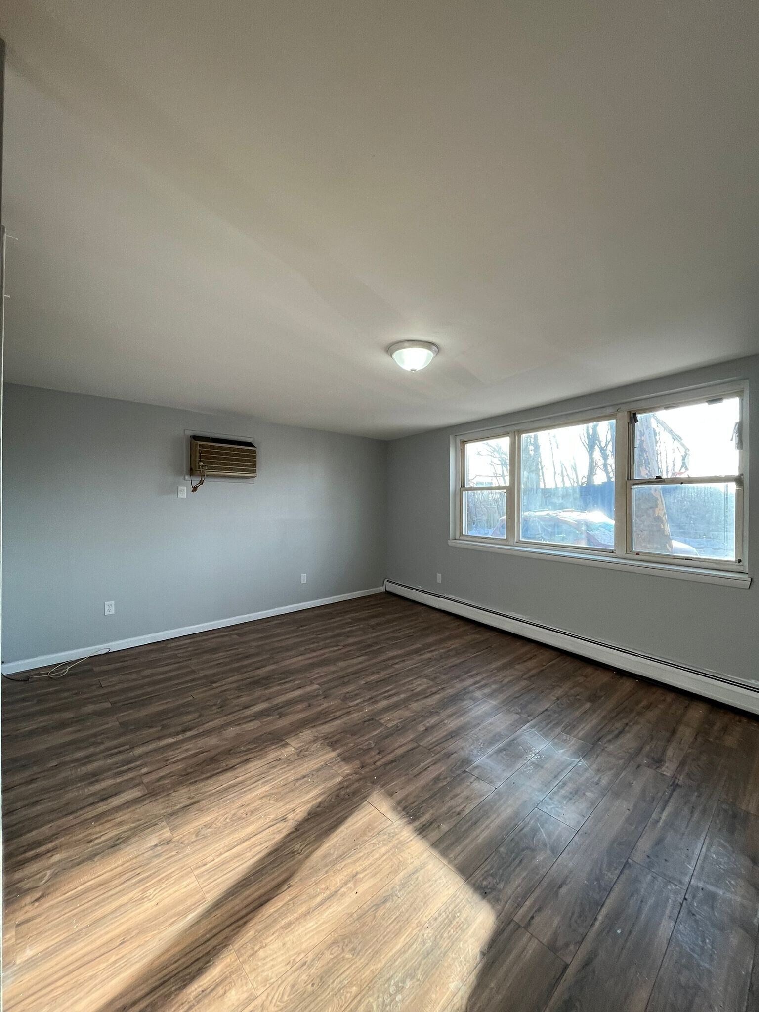 Building Photo - 180 Princeton Ave