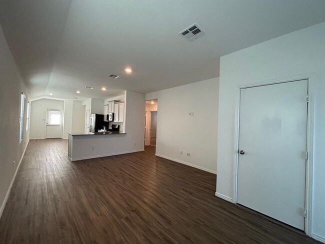 Building Photo - 117 Canley Lp