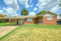 Building Photo - For Lease | Mid-town Tulsa | $1300 Rent