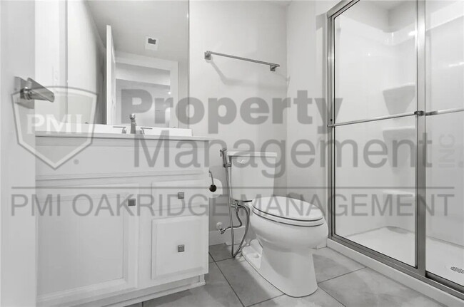 Building Photo - 414 Sydney Dr