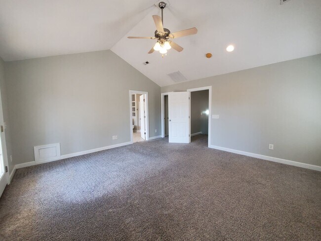 Building Photo - 958 Flynn McPherson Rd