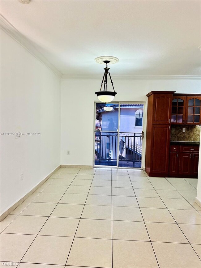 Building Photo - 3 br, 2 bath House - 7270 NW 174th Ter Apt...