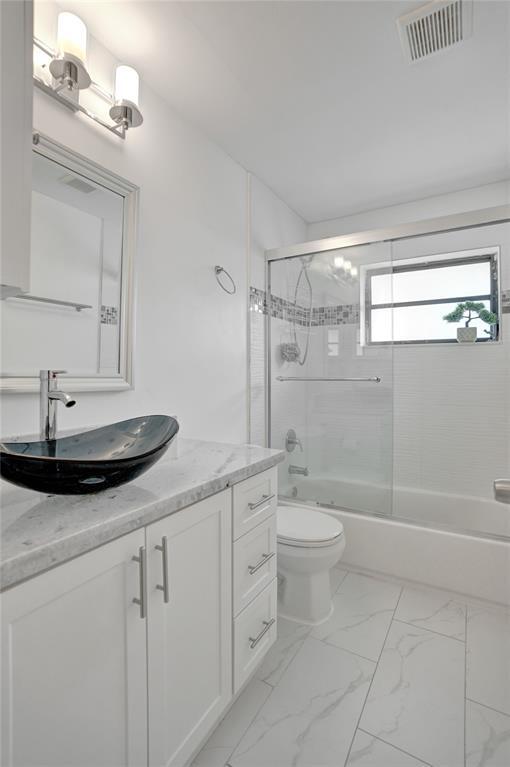 Building Photo - 7471 NW 35th Ct