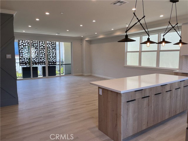Building Photo - 1022 La Cadena Ave