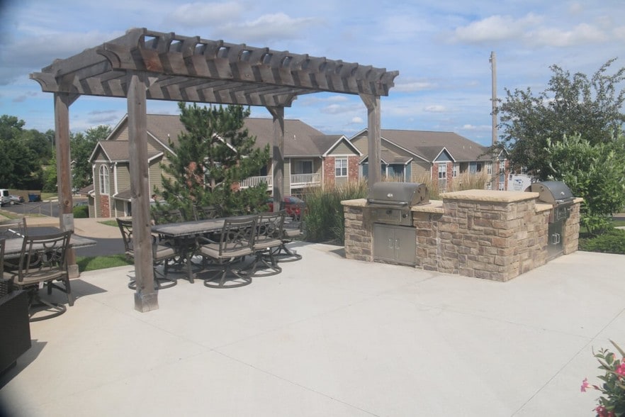 Aberdeen 2300 Wakarusa Dr Lawrence KS 66047 Apartment Finder