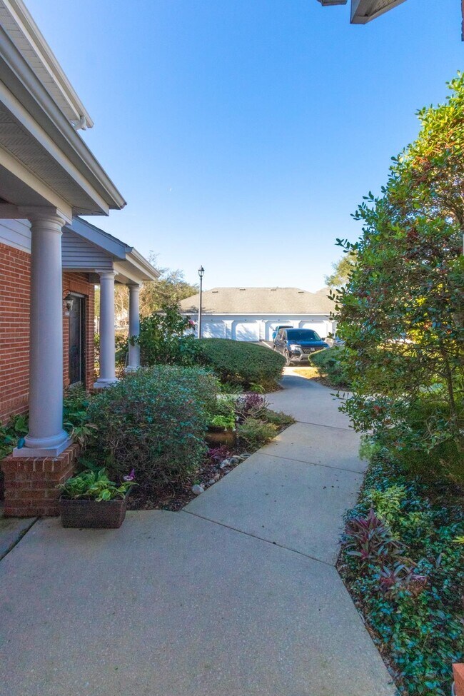 Building Photo - 37111 Harbour Vista Cir