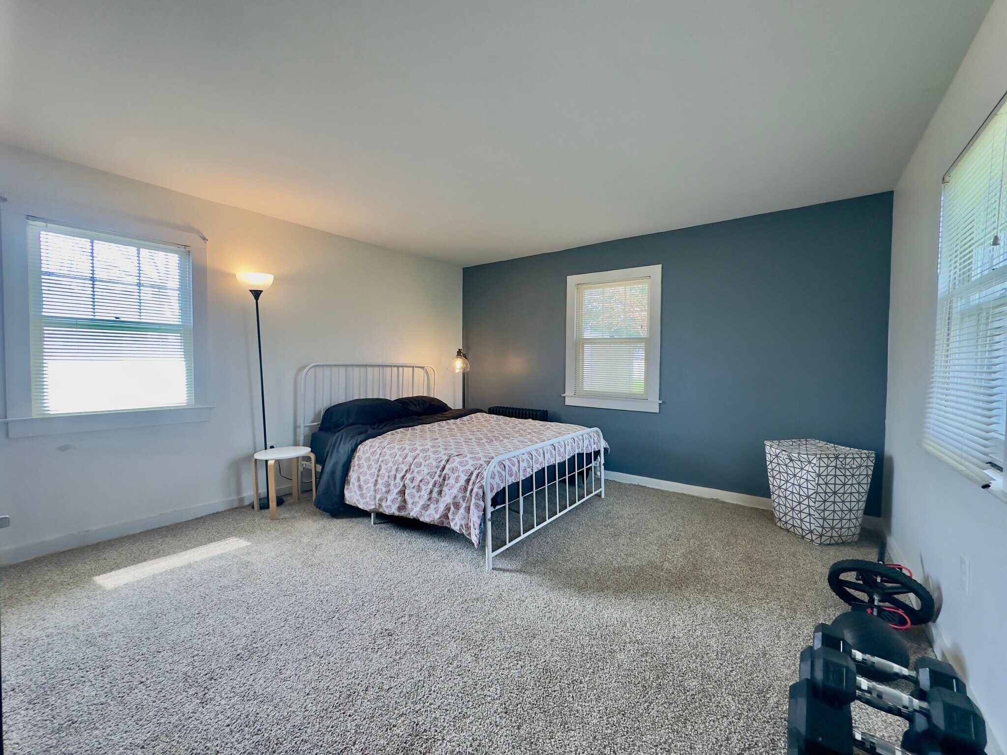 Building Photo - 9453 Maynard Dr