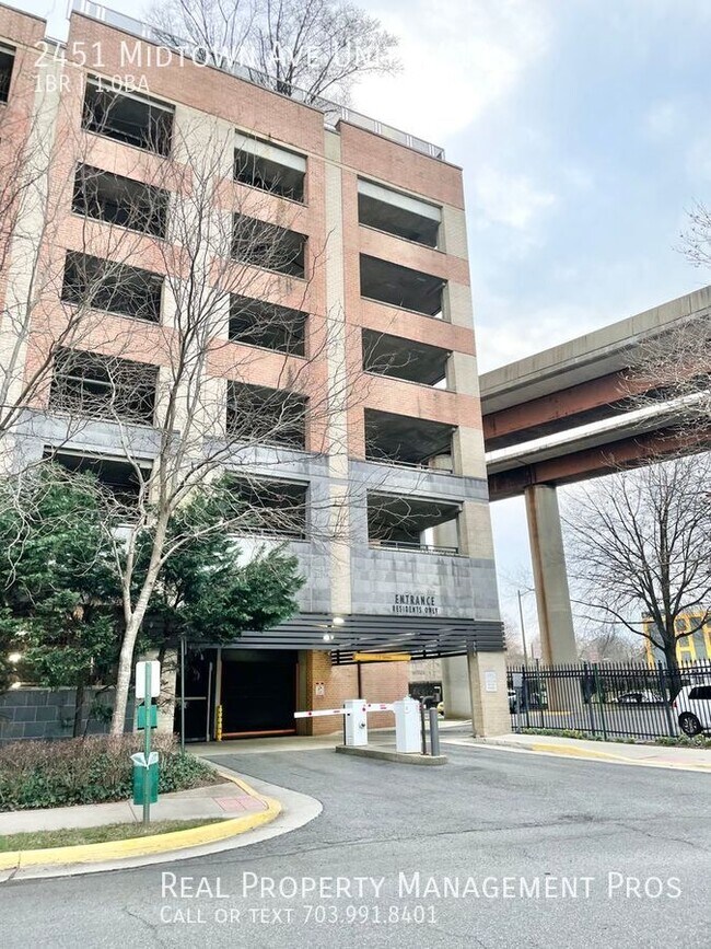 Building Photo - 2451 Midtown Ave